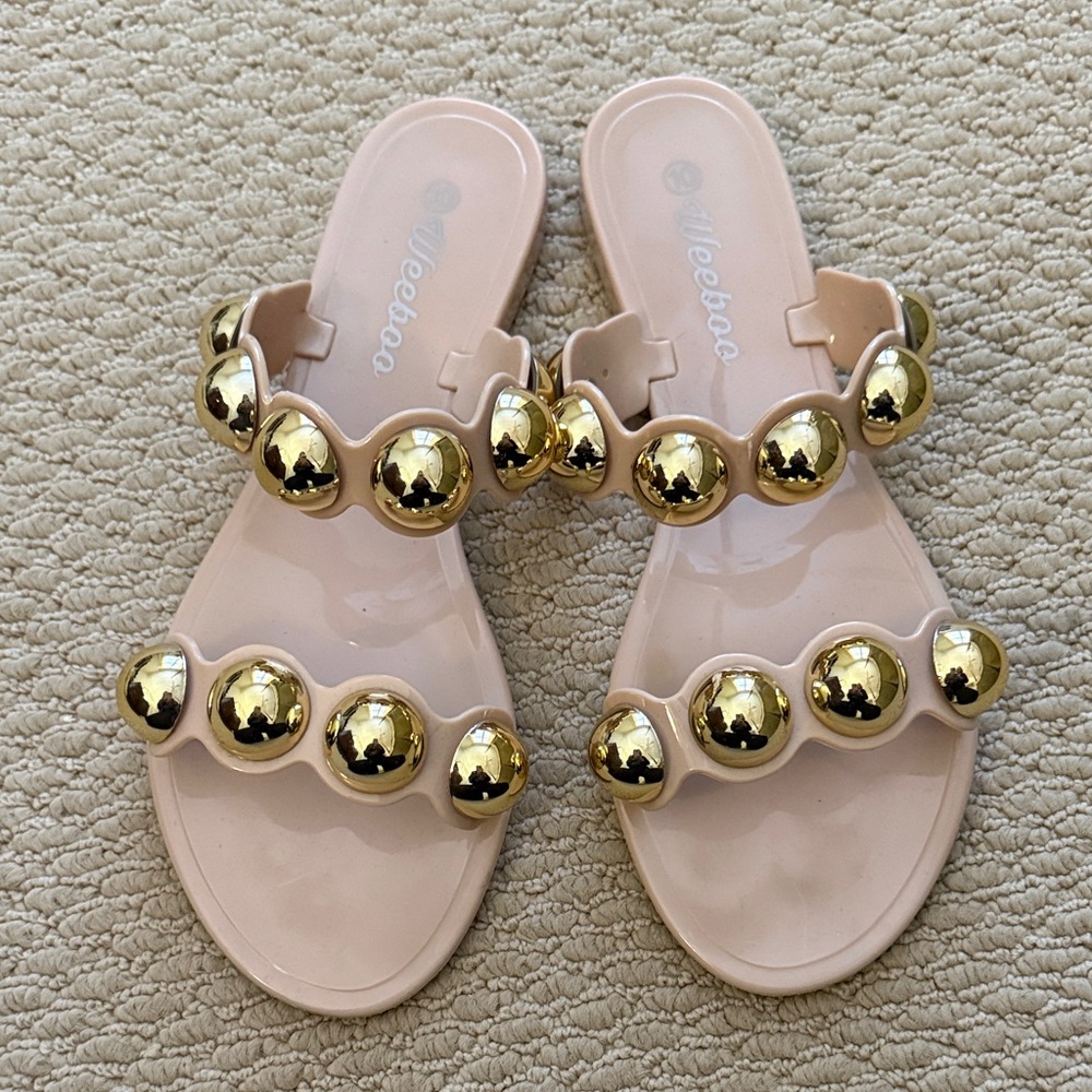 Stylish Gold and Cream Sandals